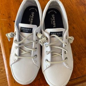 Sperry White Leather tennis Women's shoe size 6.5